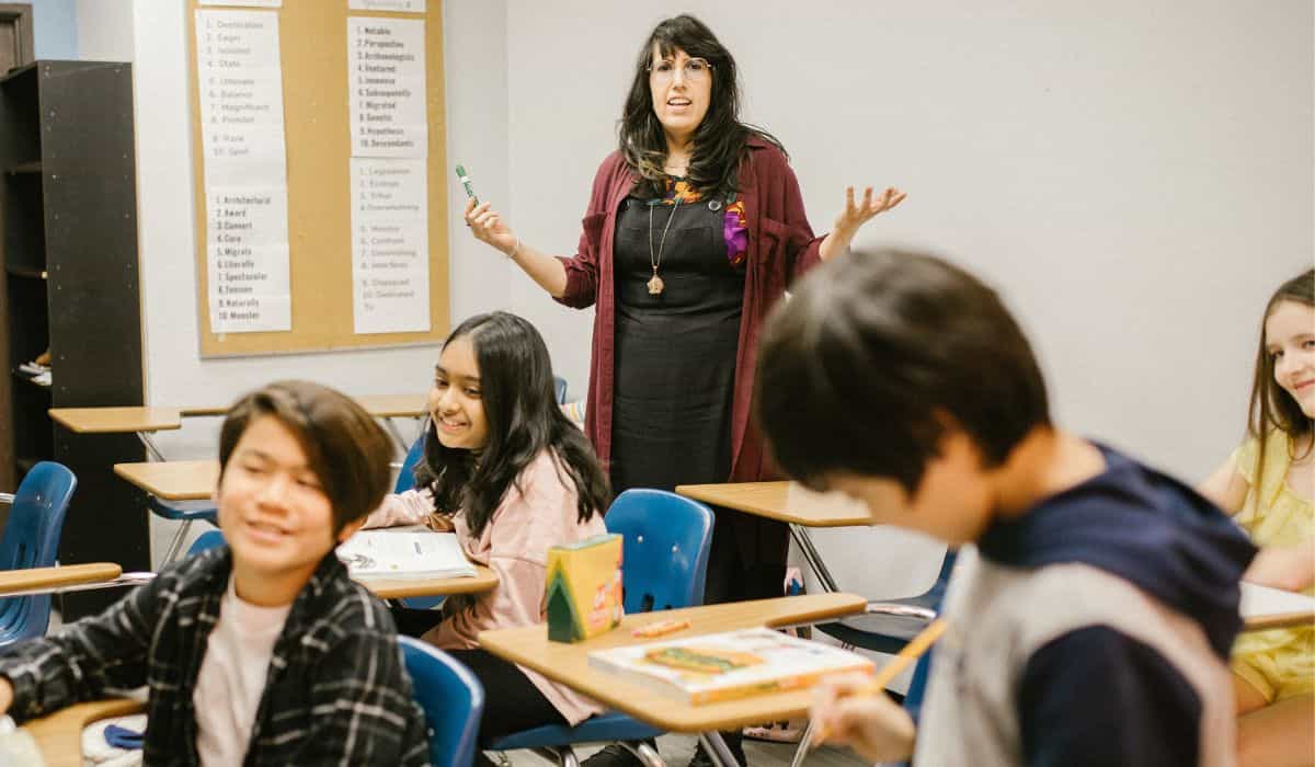 Lehrerin macht ihrem Ärger über von den Eltern verleugnete Verhaltensprobleme bei Kindern Luft